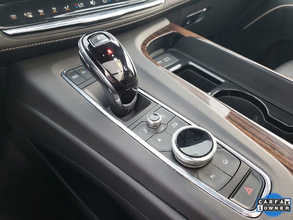 Used 2023 Cadillac Escalade Premium Luxury image 36