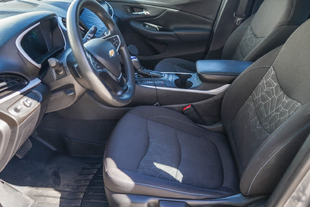 Used 2018 Chevrolet Volt LT FWD image 12