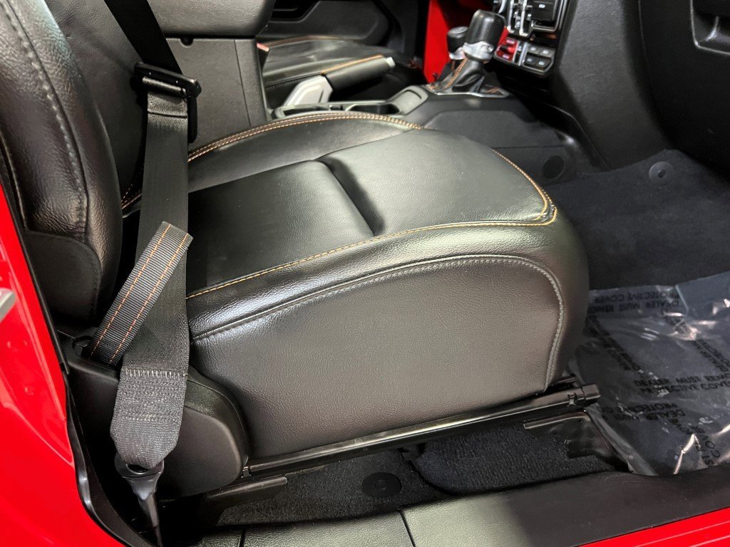 Certified 2022 Jeep Gladiator Mojave w/ LED Lighting Group image 13