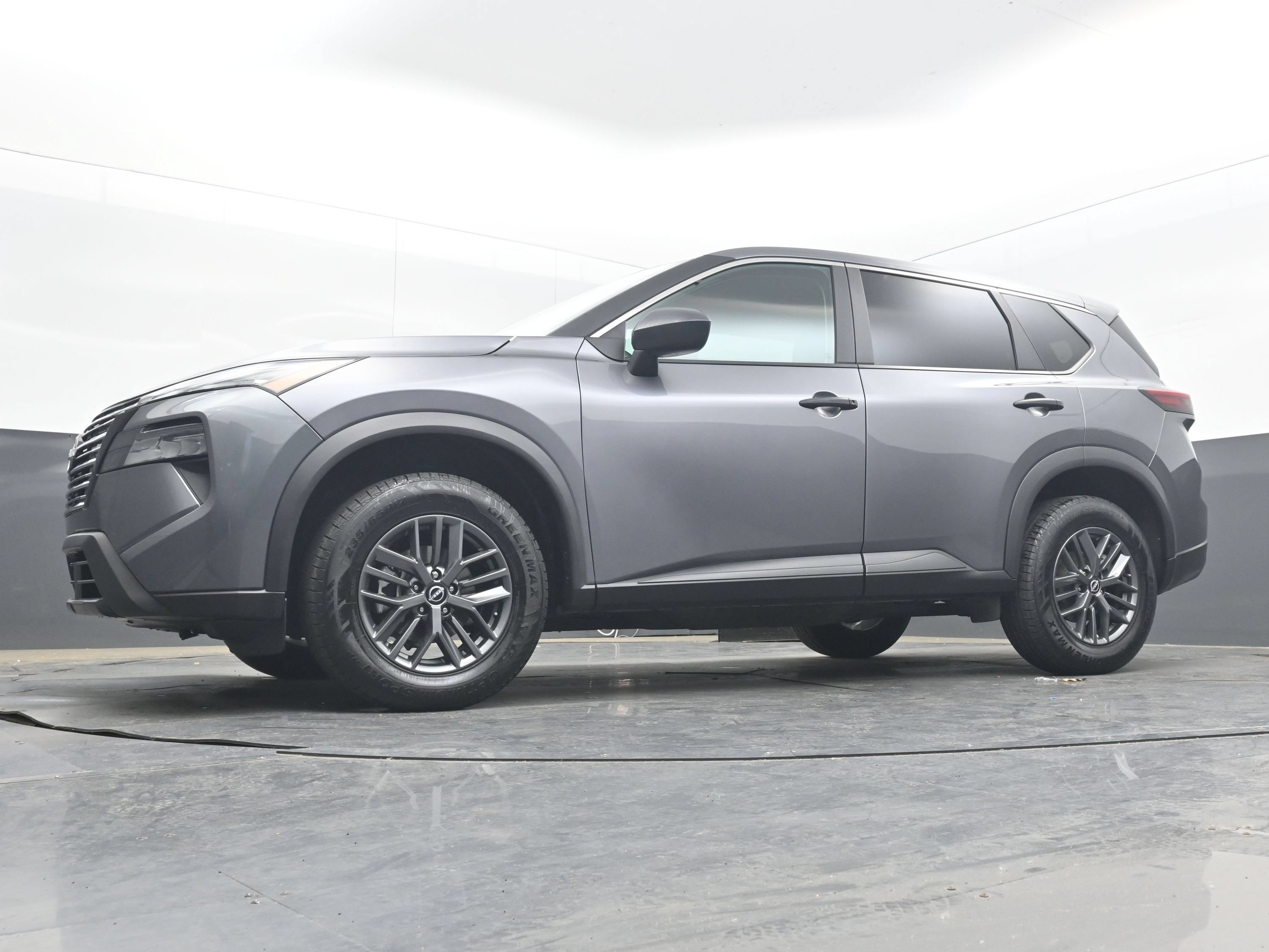 Certified 2024 Nissan Rogue S FWD image 25