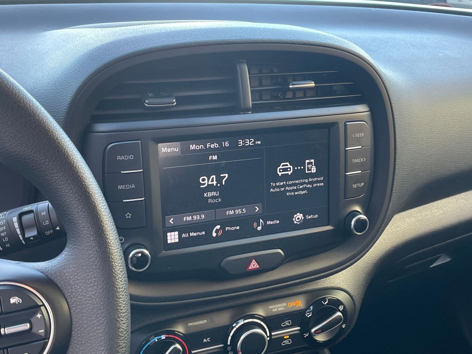 Used 2025 Kia Soul LX w/ LX Technology Package image 20