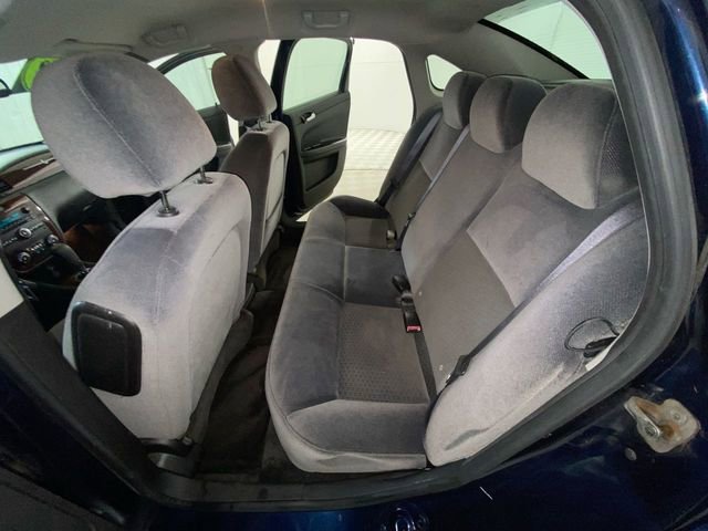 Used 2009 Chevrolet Impala LT FWD image 28