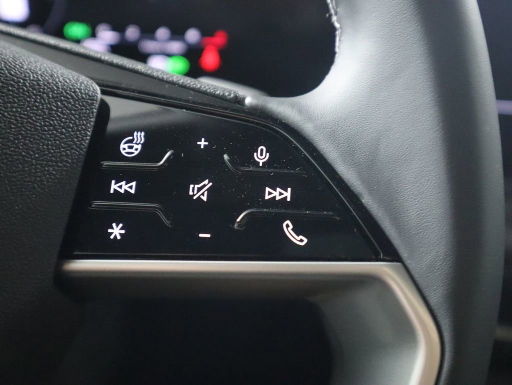 Used 2025 Audi Q5 Premium w/ Convenience Package image 14