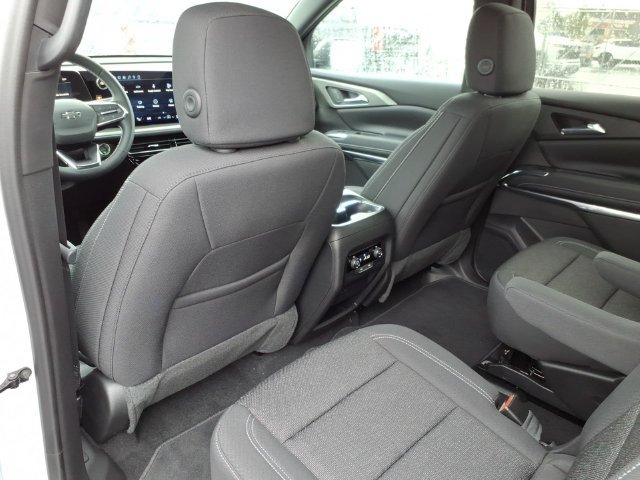 New 2027 Chevrolet Traverse LT w/ Midnight/Sport Edition AWD/4WD image 8