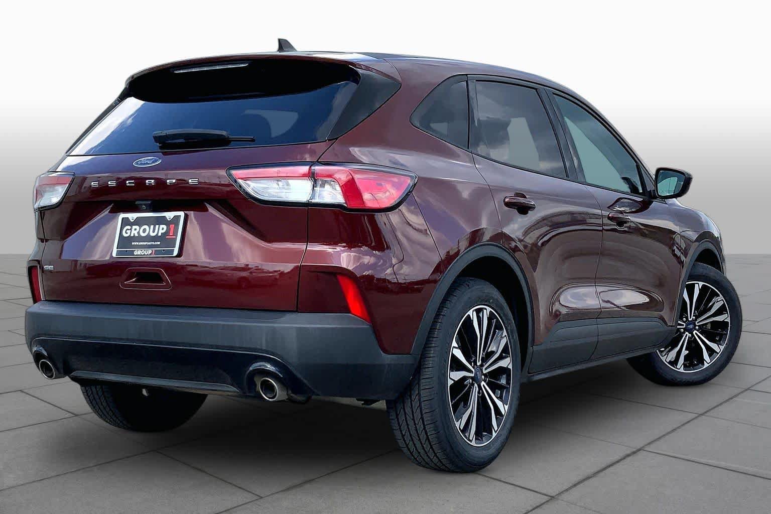 Certified 2021 Ford Escape SE w/ SE Sport Appearance Package FWD image 12