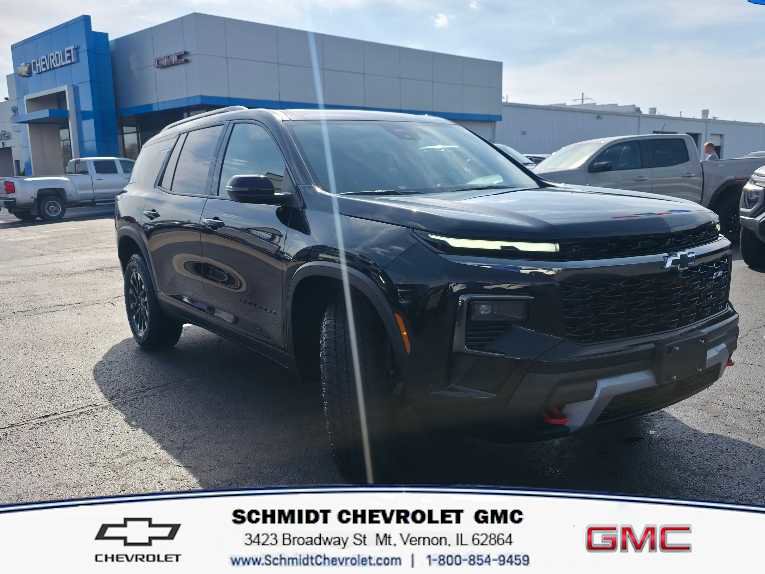 New 2026 Chevrolet Traverse Z71 w/ LPO, Floor Liner Package AWD/4WD image 3
