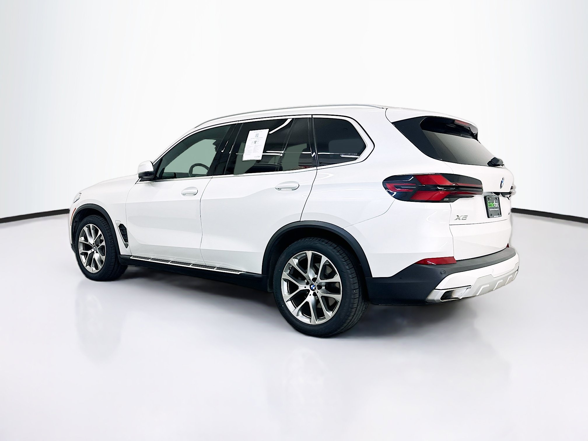 Used 2024 BMW X5 xDrive40i AWD/4WD image 5