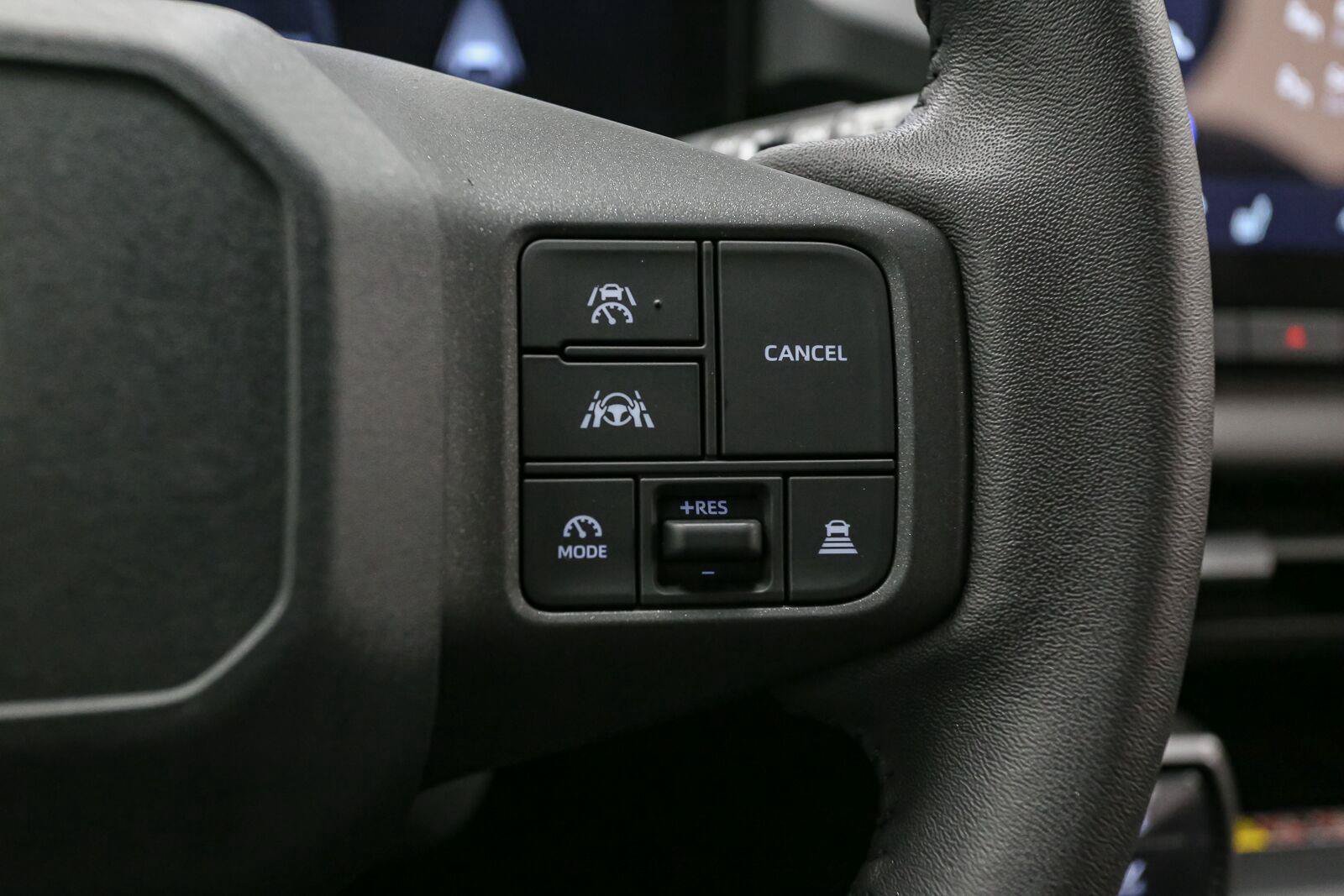 Used 2026 Toyota RAV4 XLE Premium AWD/4WD image 37