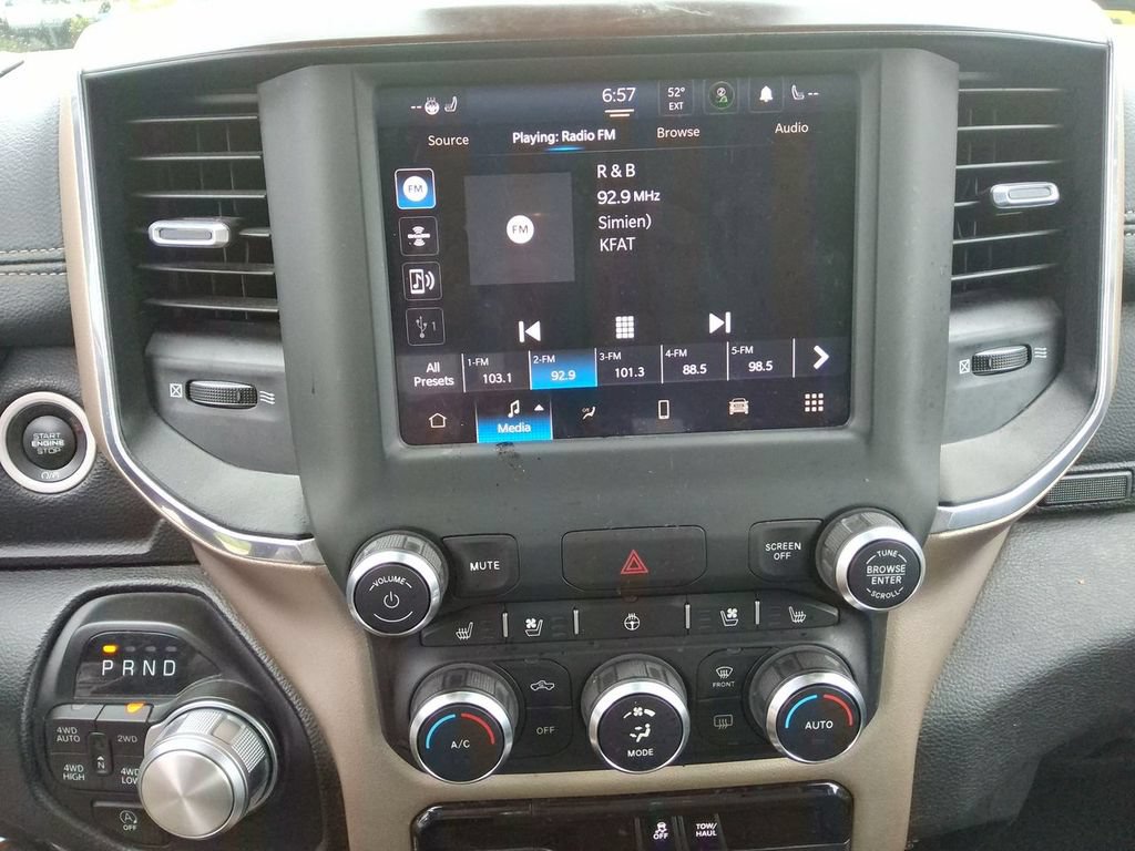 Used 2022 RAM 1500 Laramie AWD/4WD image 14