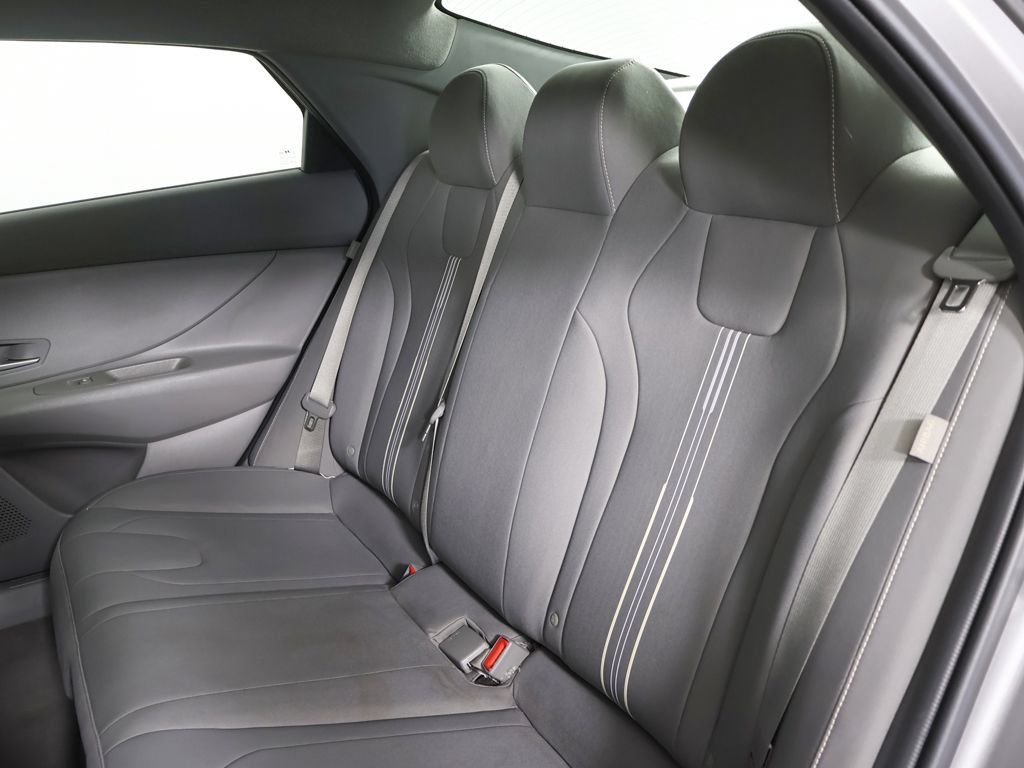 Used 2024 Hyundai Elantra Blue FWD image 26