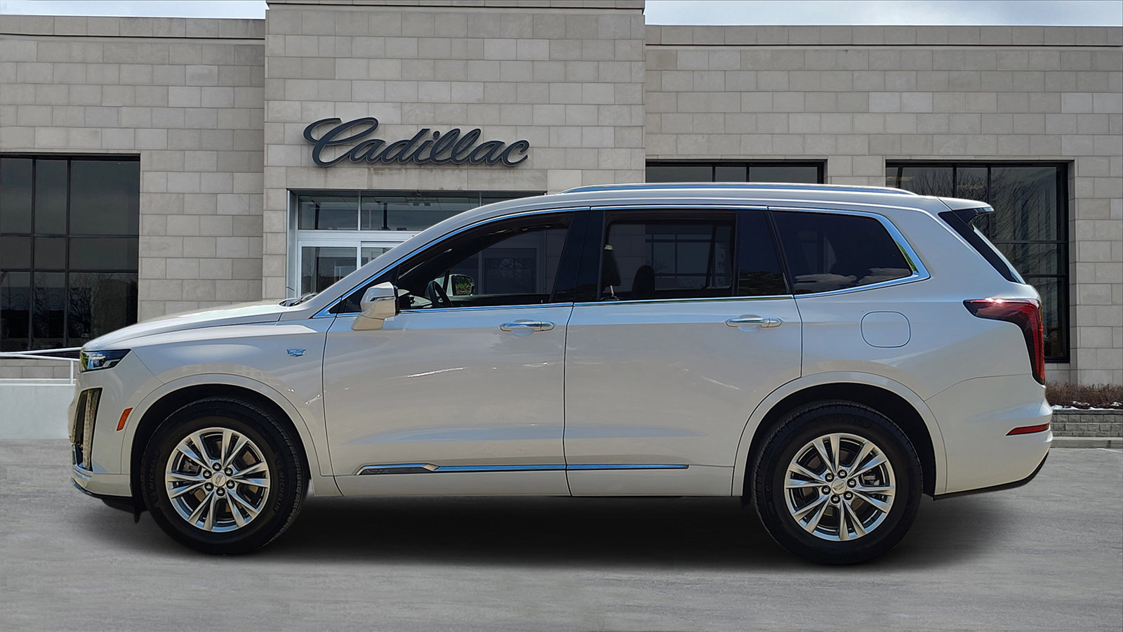 New 2025 Cadillac XT6 Luxury w/ LPO, Premium Carpet Package image 5