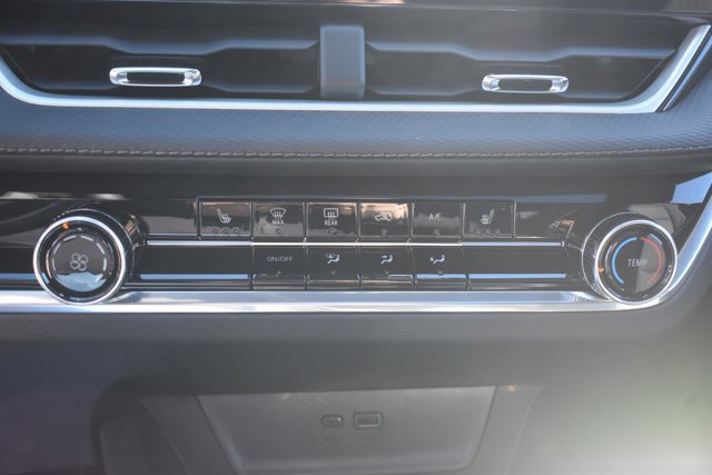 New 2026 Chevrolet Equinox LT image 26