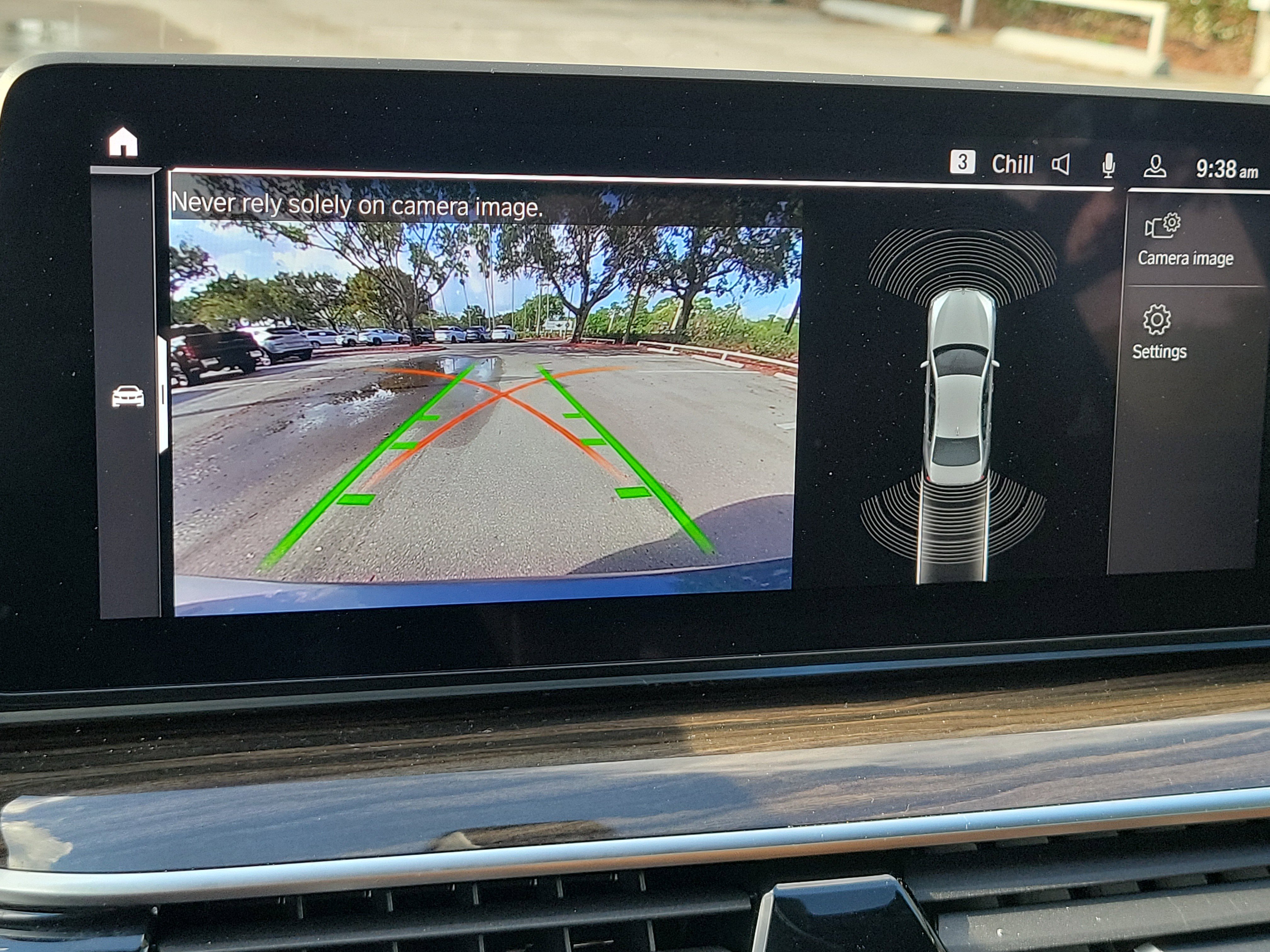 Certified 2023 BMW 530e w/ Premium Package image 30