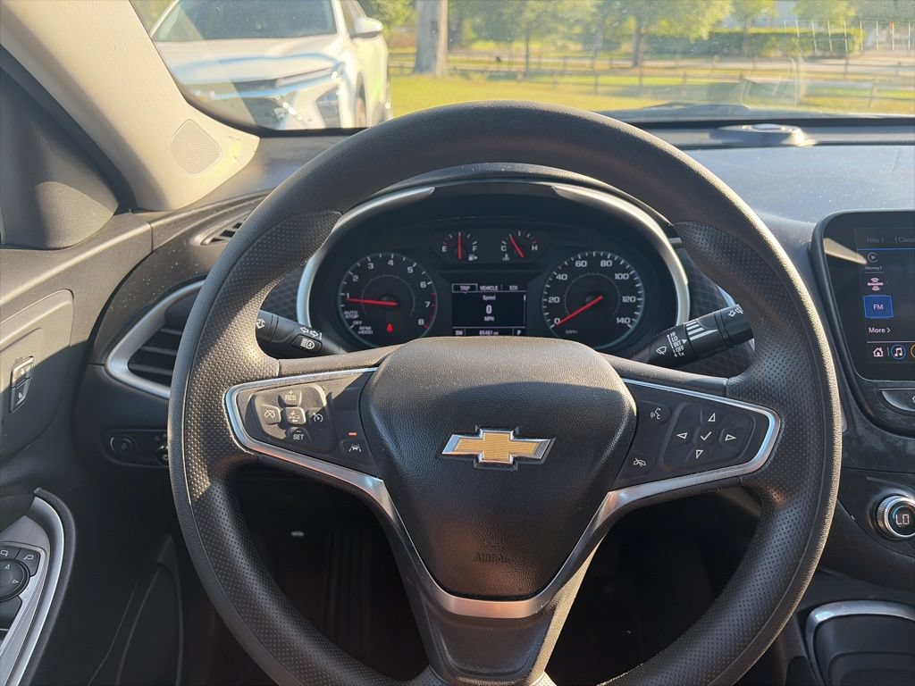 Used 2024 Chevrolet Malibu LT FWD image 15
