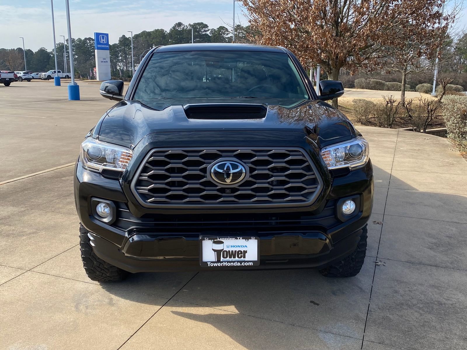 Used 2023 Toyota Tacoma SR5 image 2