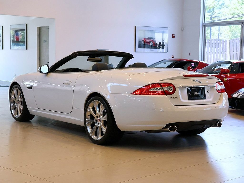 Used 2014 Jaguar XK Convertible RWD image 2