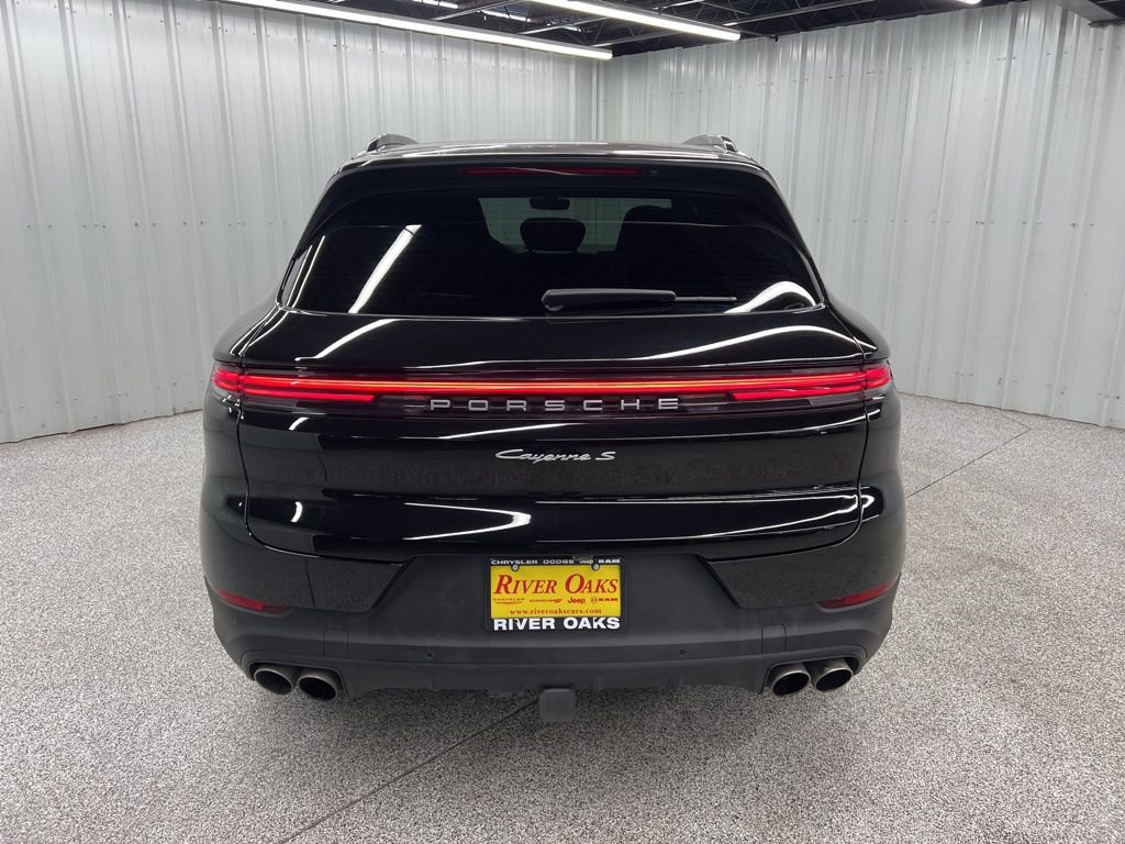 Used 2024 Porsche Cayenne S image 5