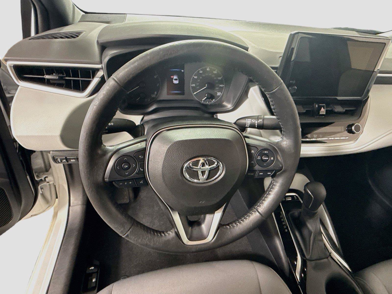 Used 2023 Toyota Corolla SE w/ Carpet Mat Package (TMS) FWD image 5