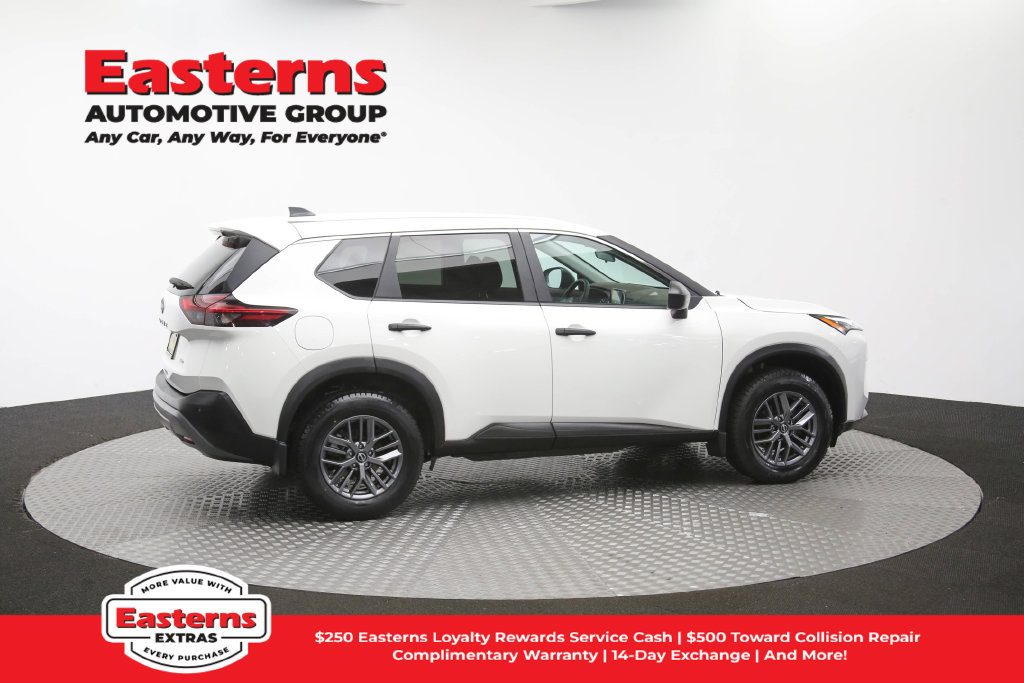 Used 2023 Nissan Rogue S AWD/4WD image 46