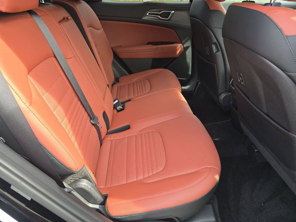 Used 2023 Kia Sportage SX image 19