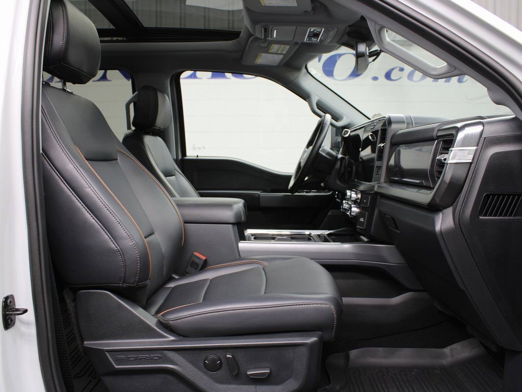 Used 2025 Ford F350 Lariat w/ Black Appearance Package image 36