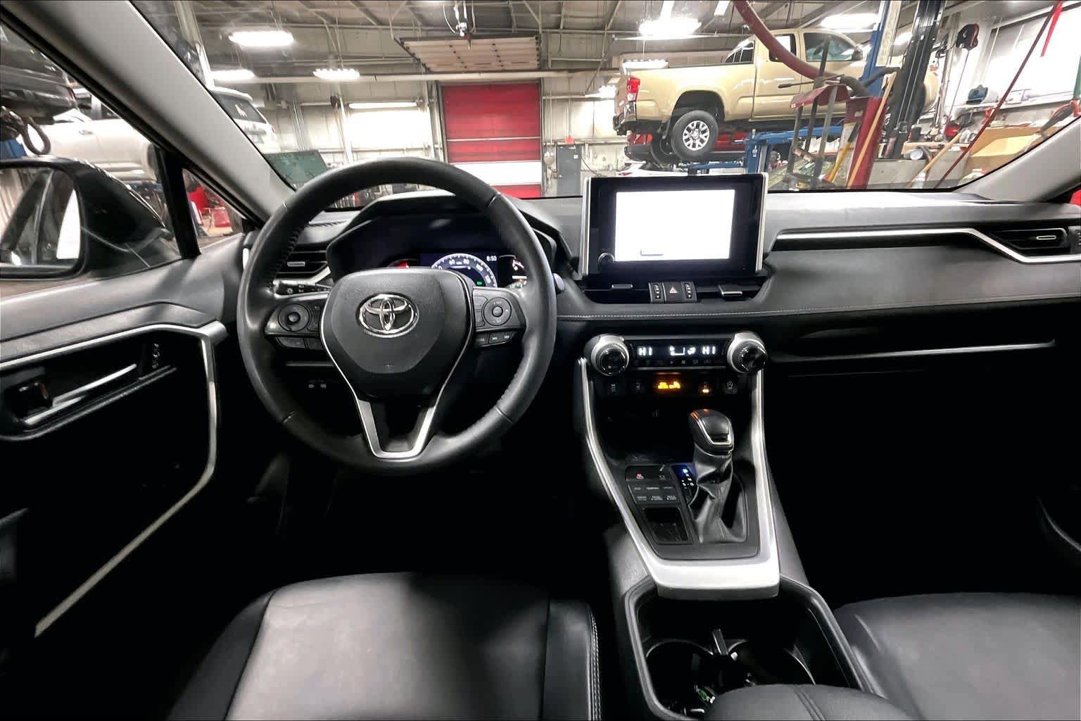 Certified 2023 Toyota RAV4 XLE Premium image 6