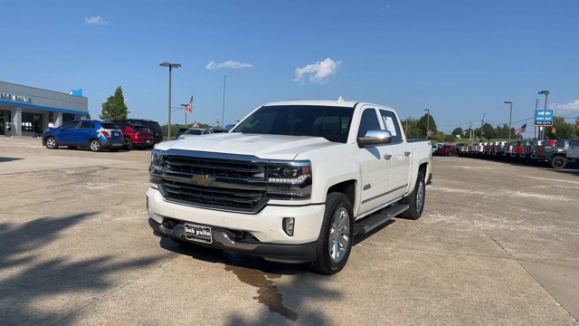Used 2016 Chevrolet Silverado 1500 High Country w/ High Country Premium Package AWD/4WD image 4