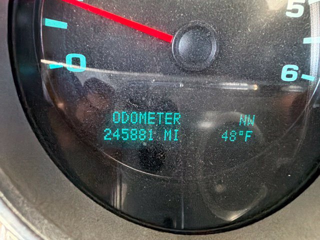 Used 2011 Chevrolet Silverado 2500 LT w/ Interior Plus Package AWD/4WD image 12