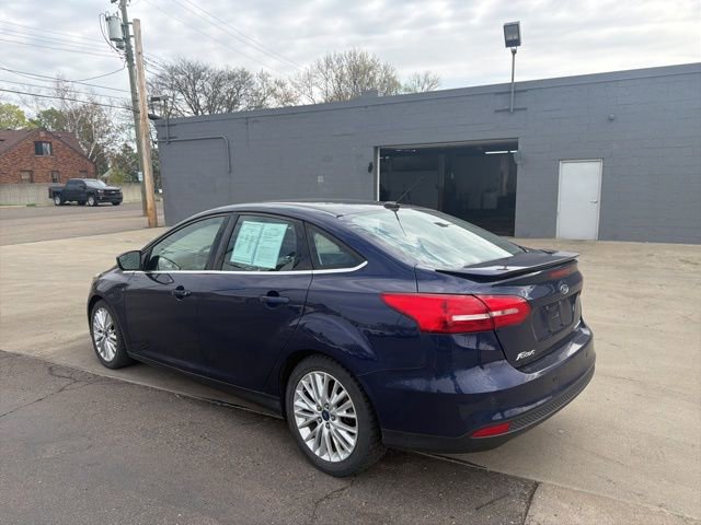 Used 2017 Ford Focus Titanium FWD image 5