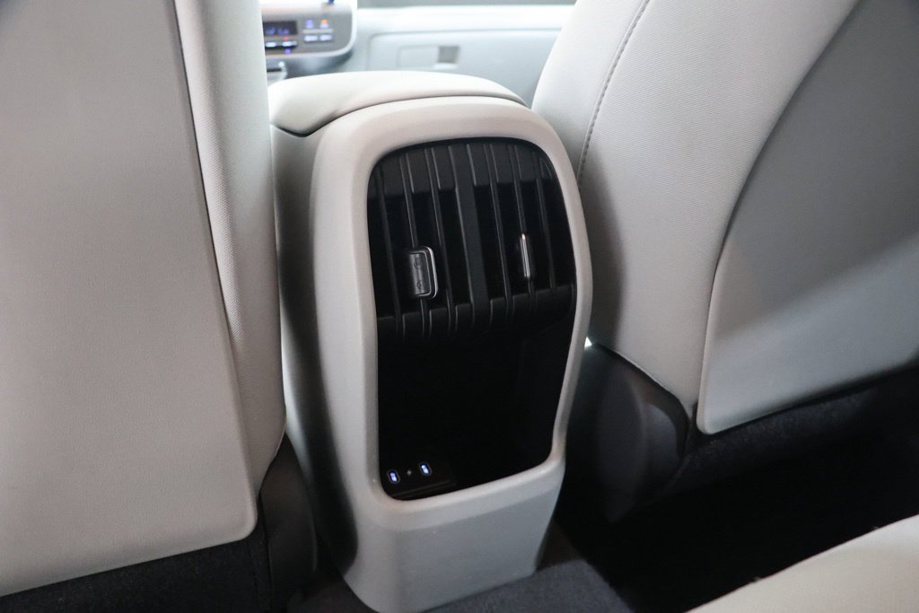 Used 2024 Hyundai Kona SEL AWD/4WD image 23
