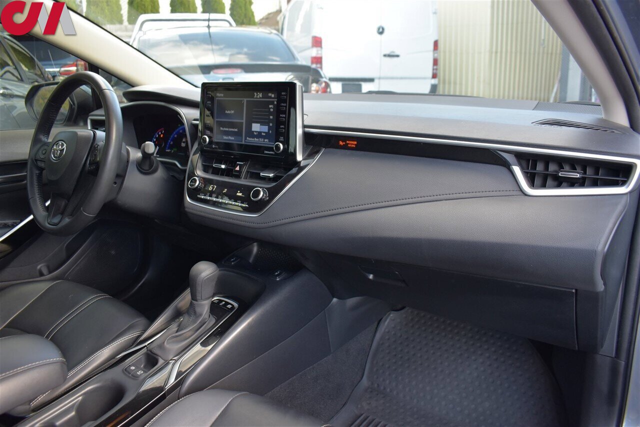 Used 2022 Toyota Corolla LE w/ Premium Interior Package FWD image 12