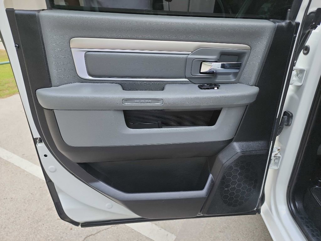 Used 2014 RAM 2500 Outdoorsman image 21