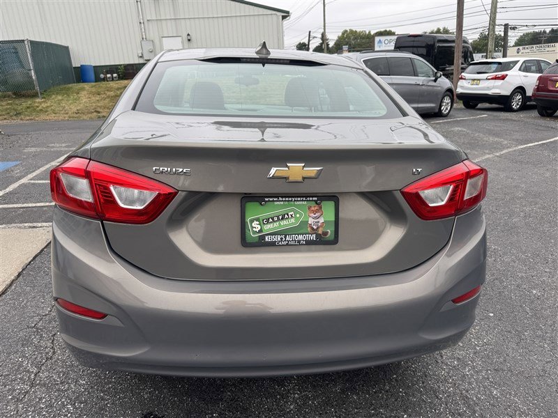 Used 2017 Chevrolet Cruze LT w/ Convenience Package image 7