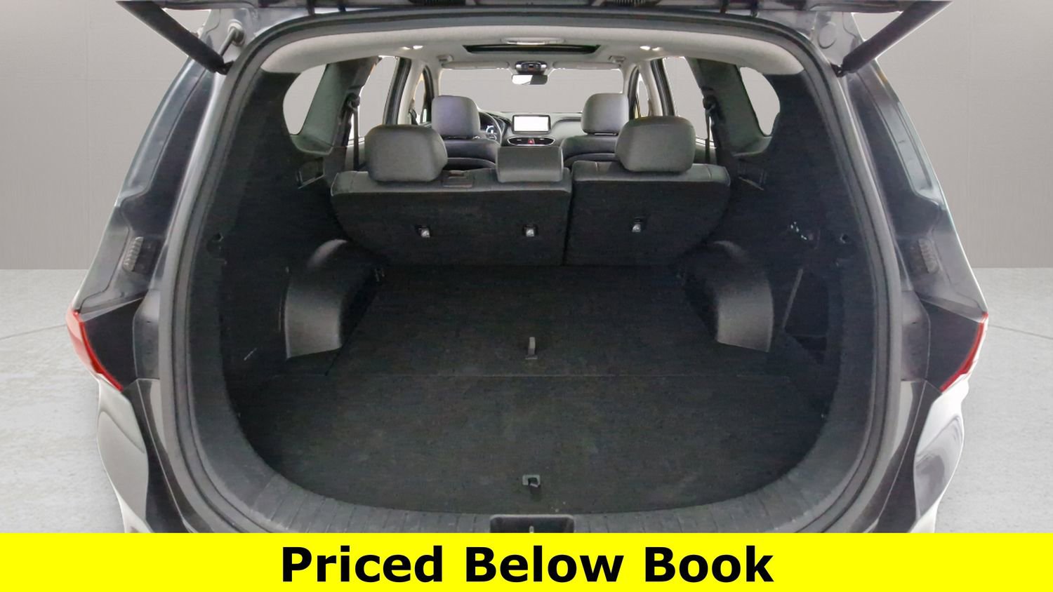 Used 2023 Hyundai Santa Fe Limited image 28