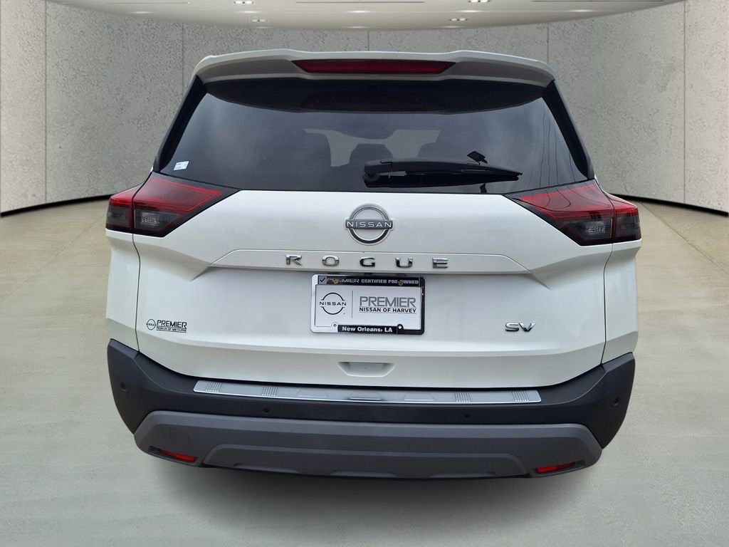 Used 2023 Nissan Rogue SV image 4
