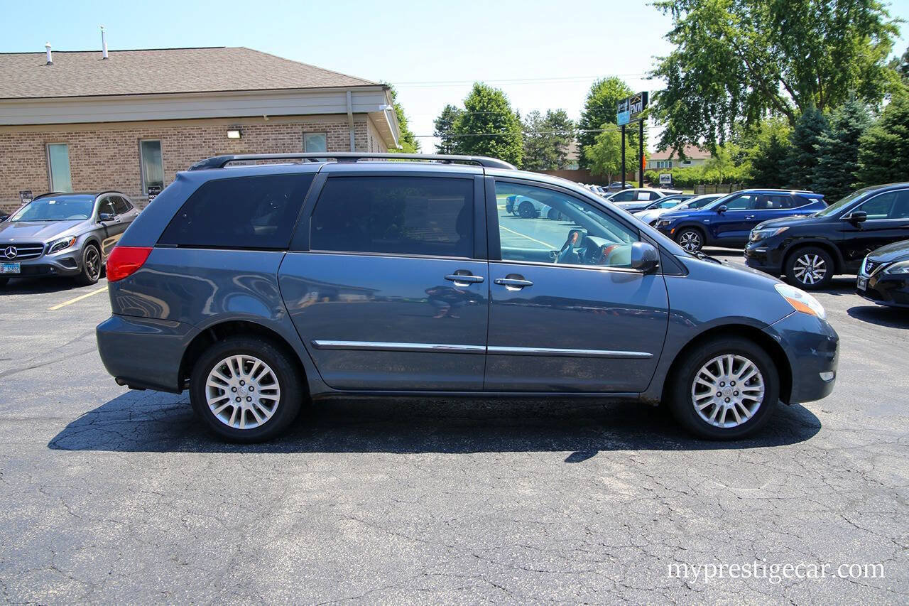 Used 2010 Toyota Sienna XLE Limited w/ XLE Limited Pkg 2 AWD/4WD image 10