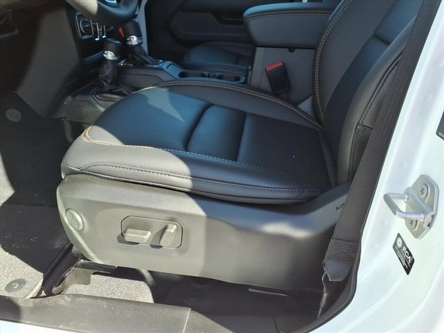 New 2025 Jeep Gladiator Sport image 9