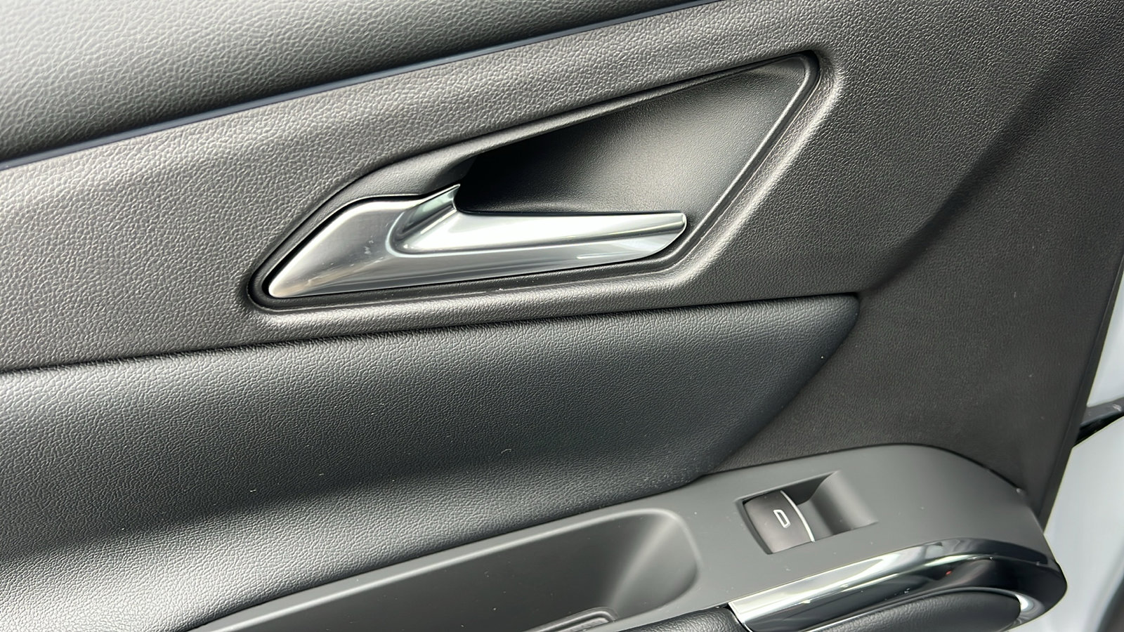 New 2026 Chevrolet Traverse RS w/ LPO, Floor Liner Package image 14