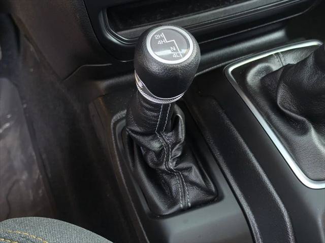 Certified 2025 Jeep Wrangler Sport AWD/4WD image 21