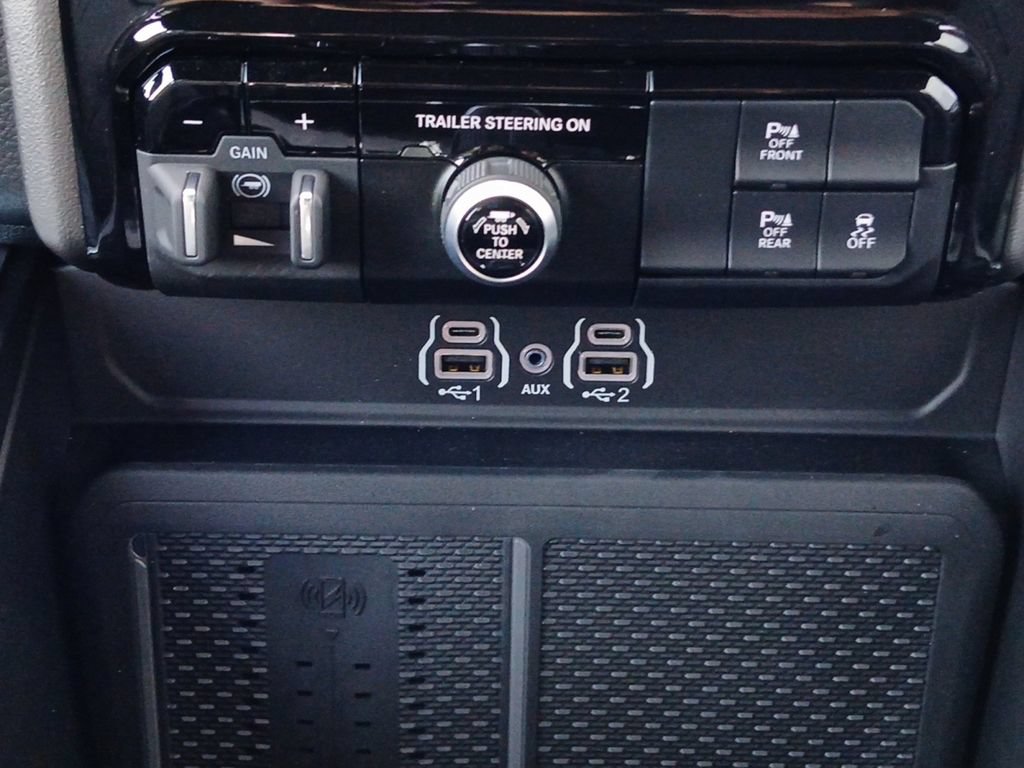 New 2026 RAM 1500 Big Horn AWD/4WD image 10