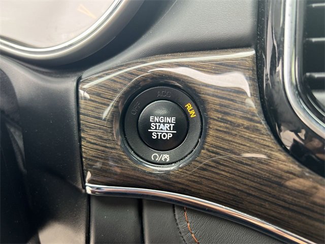 Used 2019 Jeep Grand Cherokee Summit image 17