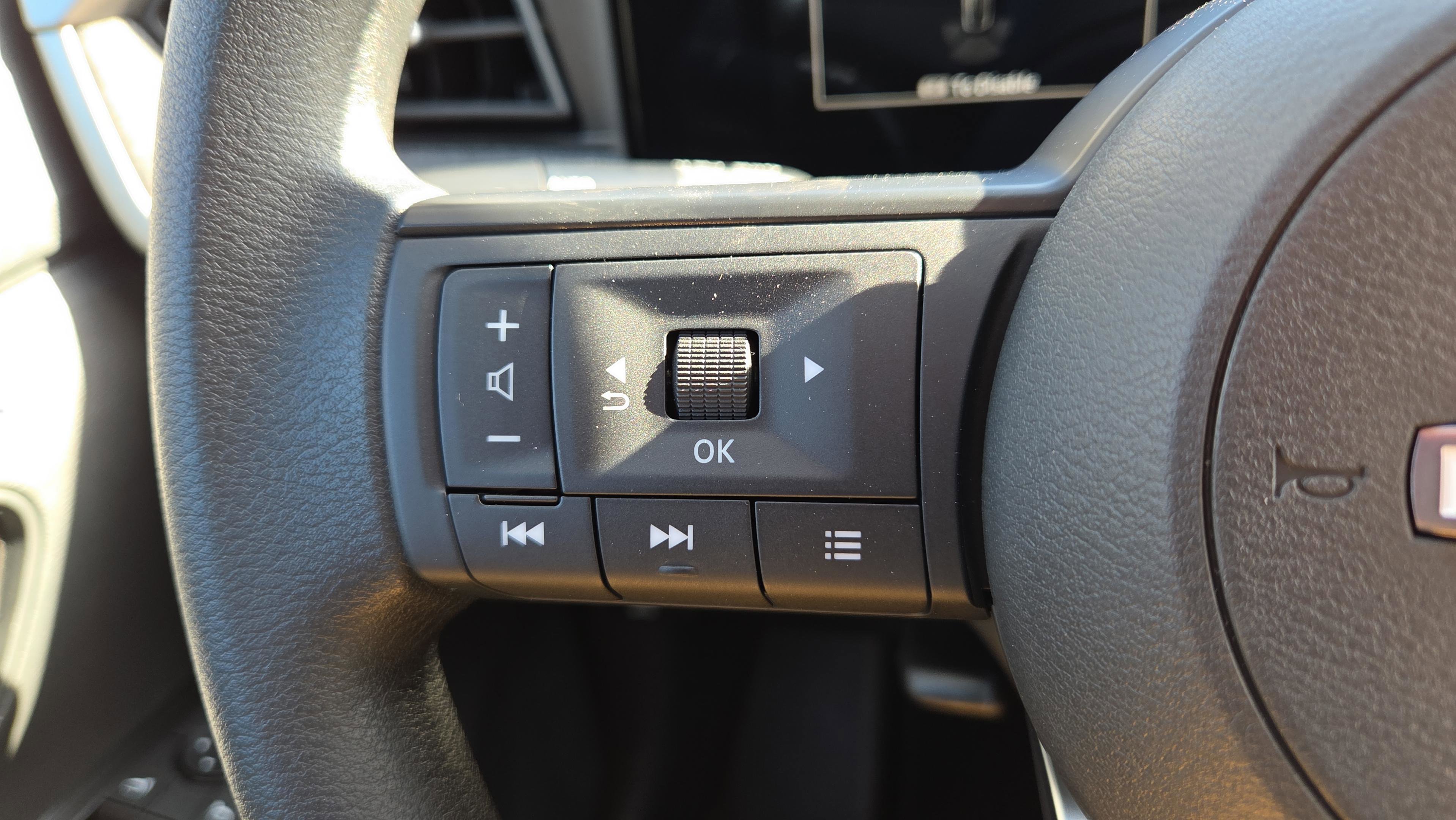 New 2026 Nissan Kicks SV image 24