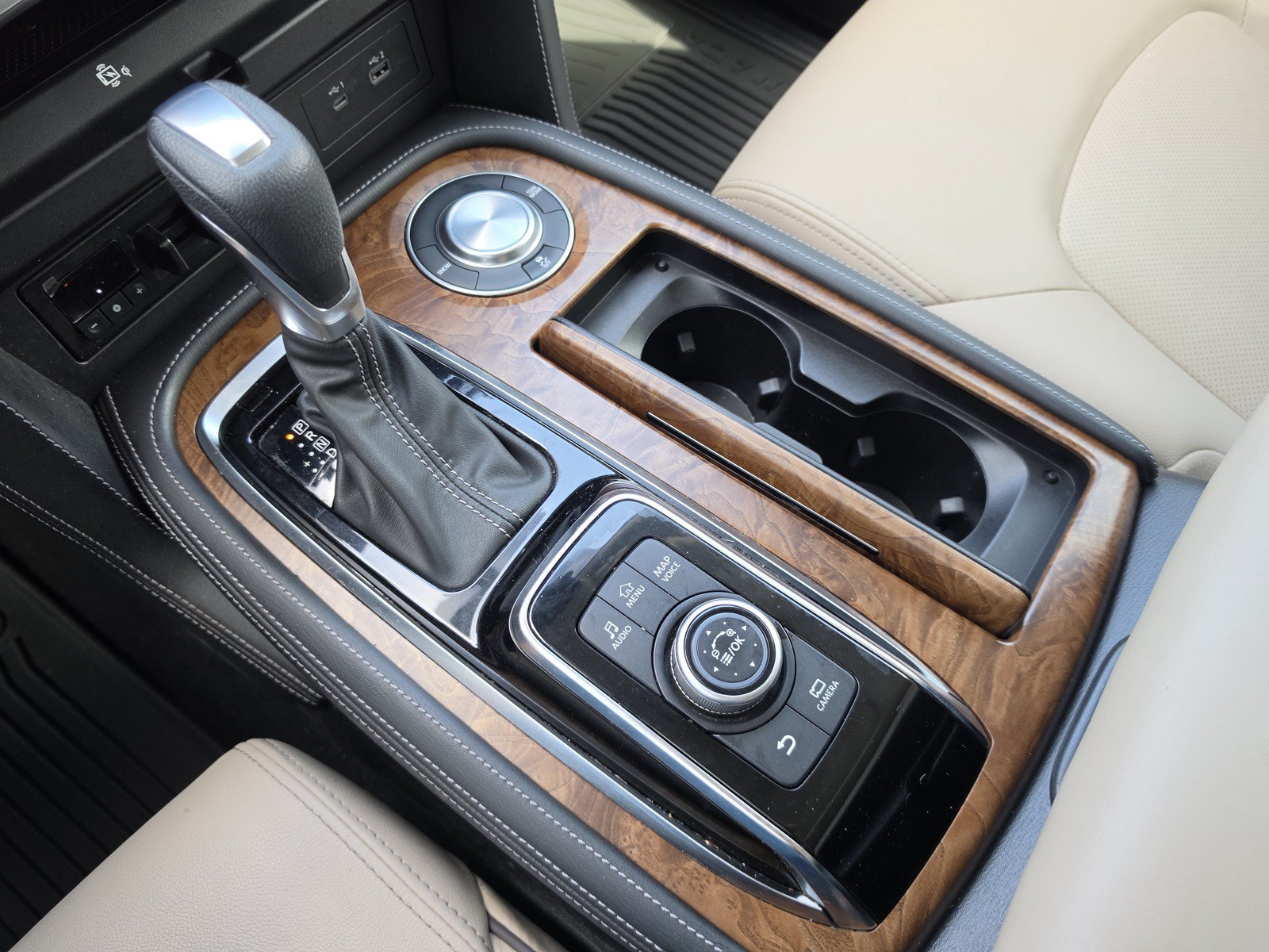 Used 2022 Nissan Armada SL RWD image 33