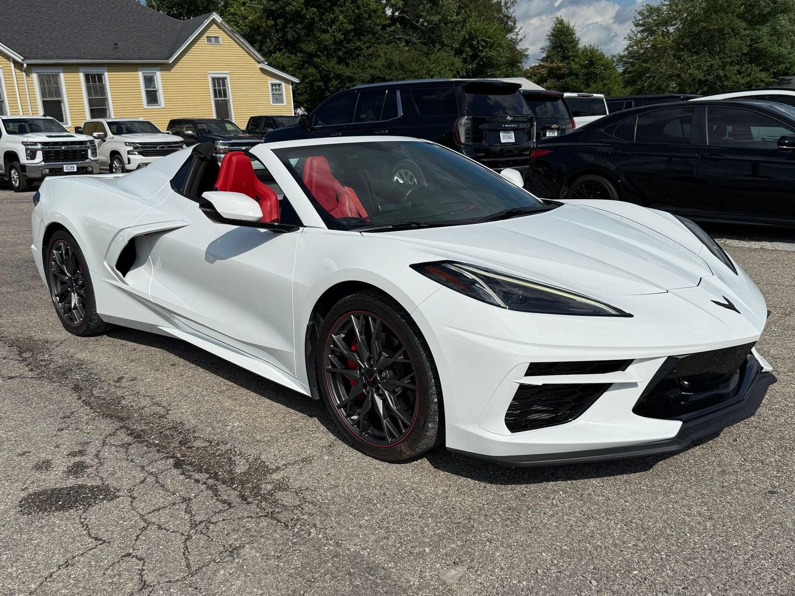 Used 2023 Chevrolet Corvette Stingray Preferred Conv w/ Battery Protection Package RWD image 8