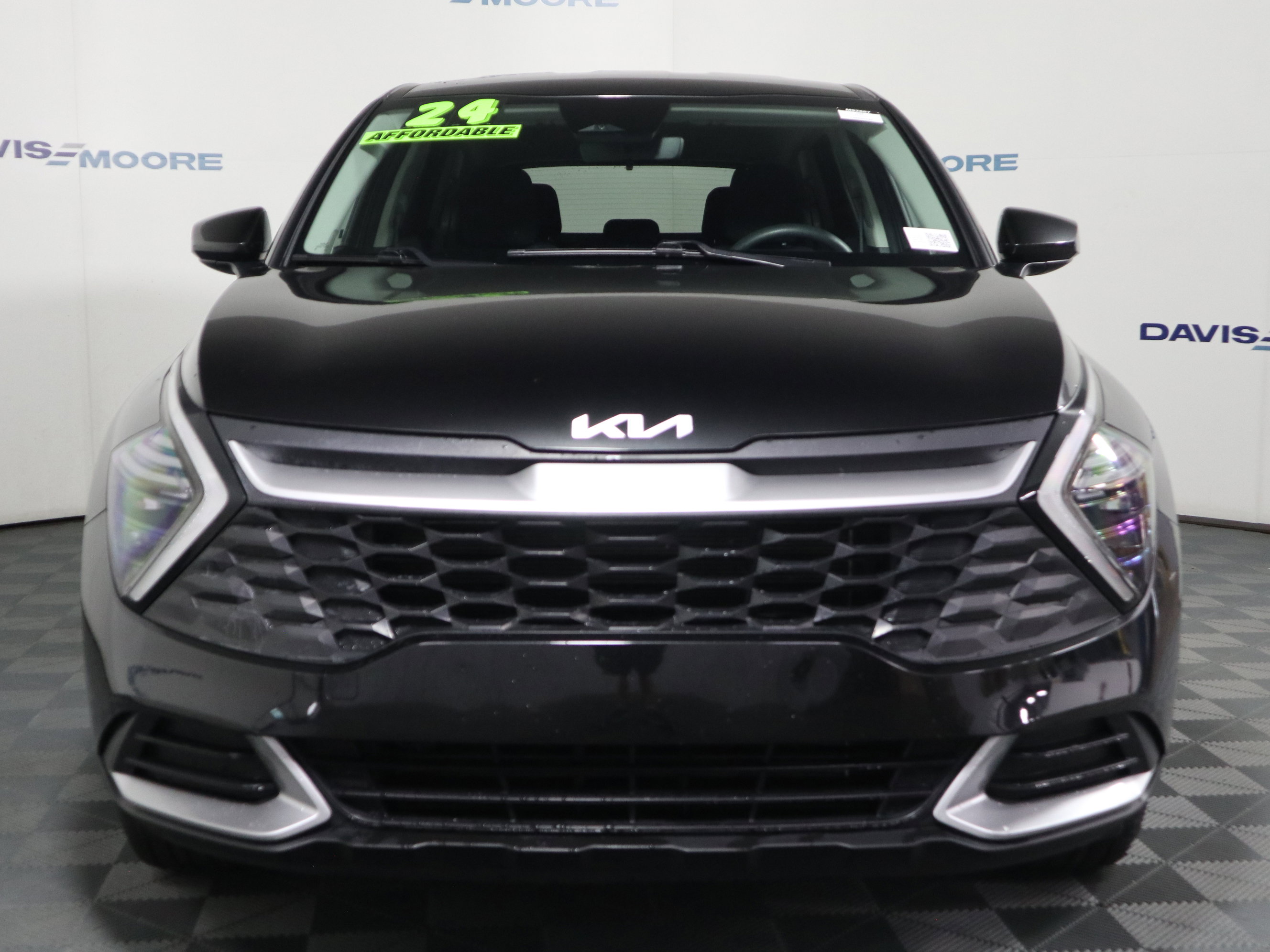 Used 2024 Kia Sportage LX image 11