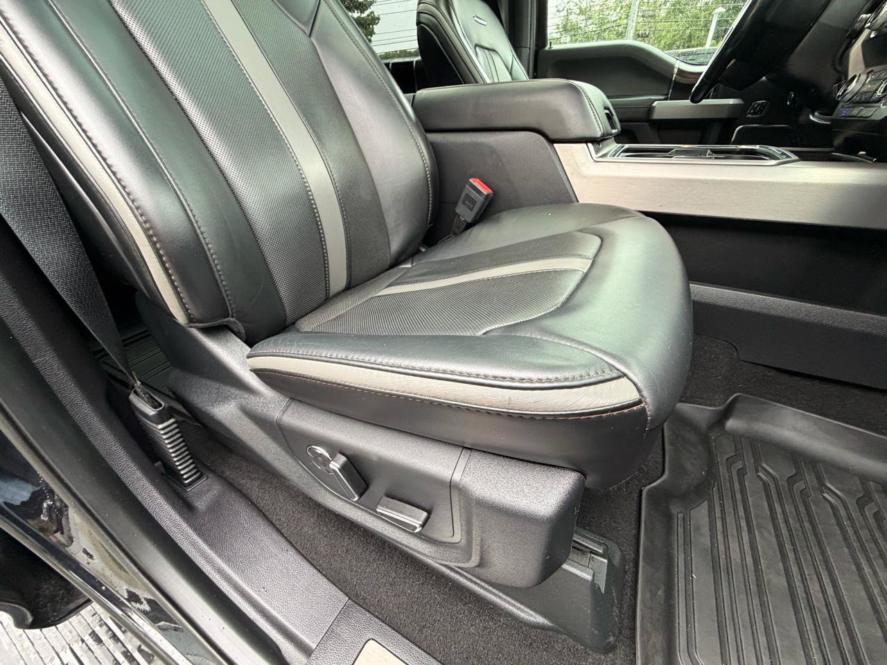 Used 2019 Ford F250 Platinum w/ Platinum Ultimate Package AWD/4WD image 51