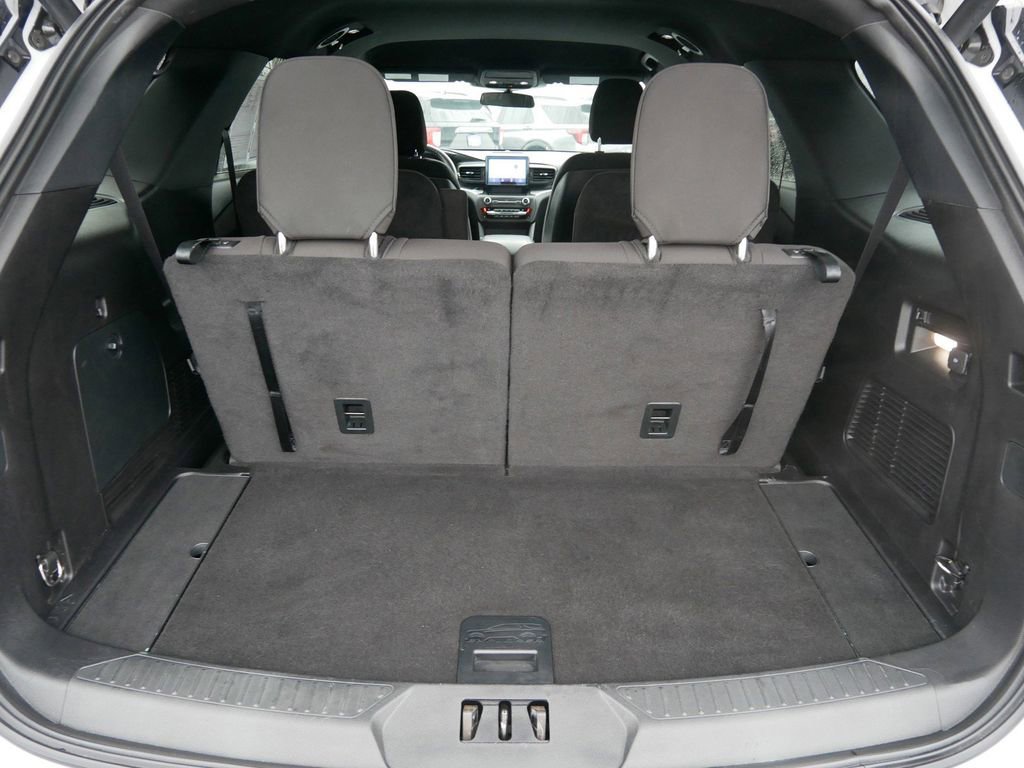 Used 2020 Ford Explorer XLT w/ Comfort Package image 21