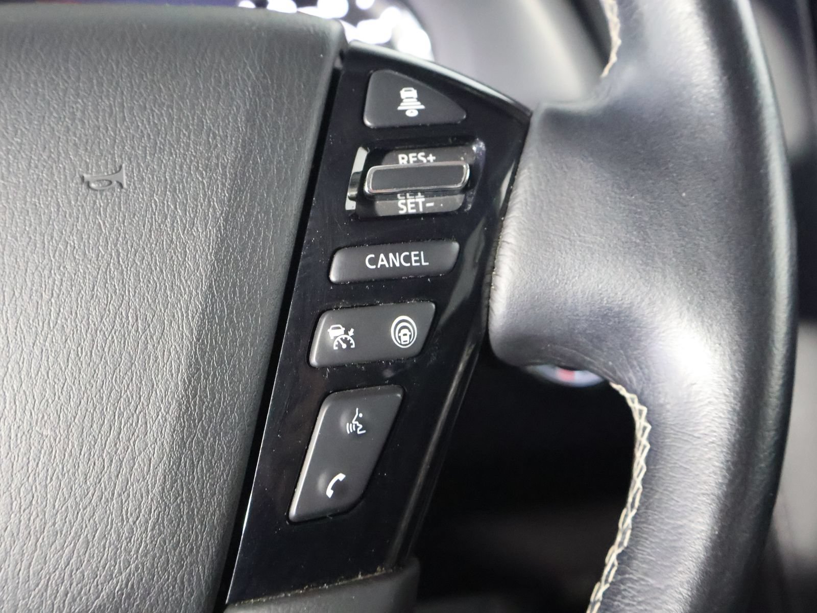 Used 2024 INFINITI QX80 Luxe AWD/4WD image 37