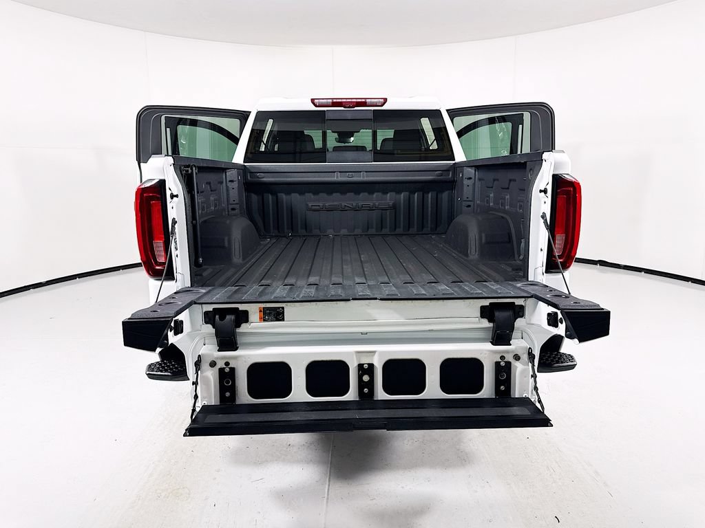 Used 2024 GMC Sierra 1500 Denali w/ Technology Package AWD/4WD image 29