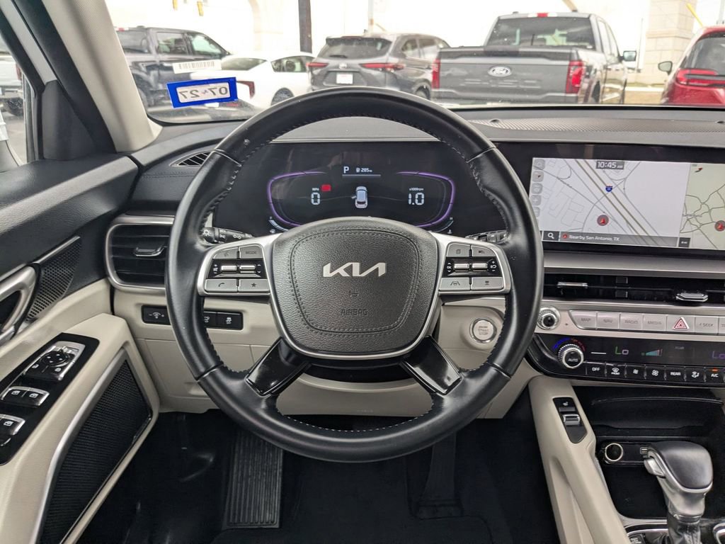 Used 2025 Kia Telluride S image 27